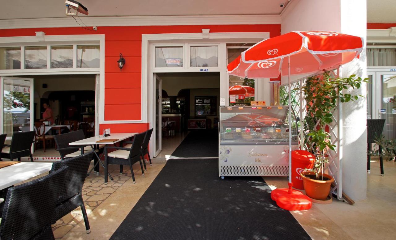 Lux Hotel Pansion Jablanac Extérieur photo
